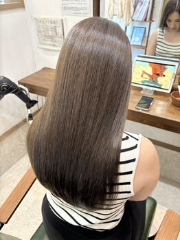 シエスタ(SIESTA)の写真/カラー施術や日々のアイロンなどのダメージにおすすめ！潤いと艶のある美髪に☆