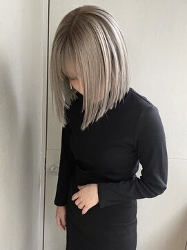 ジェム(GEM) ホワイトブロンド/アプリコットオレンジ/フェザーショート★10