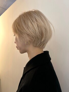 ブランク(BLANK) "扱いやすい"ハイトーンショート