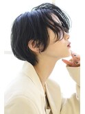 大人かわいい小顔前下がり丸みショートボブ