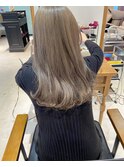 ミルクティーベージュ