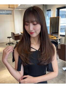 イル 大阪淀屋橋(i'll) 20代30代40代大人可愛い髪質改善小顔艶感レイヤーロング