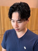 ガーデンヨコハマエスト(GARDEN YOKOHAMA est)&nbsp;ツーブロック　ニュアンスパーマ　ショート　センターパート