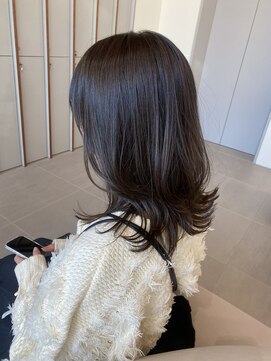 ローレンアオ(LOREN AO) セミディ/レイヤーカット/オリーブグレージュ/イルミナカラー