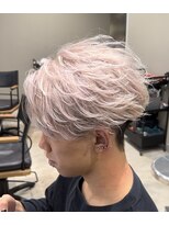 クヴェル(Kvell) ハイトーン×フェザーショート