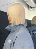 ボブ外ハネボブホワイトブロンドショート美髪_ba546581