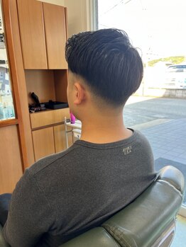 バーバー ノウショウ(BARBER NOSHO)の写真/ヘアだけでなく、眉毛・ひげまでプロの技術で身嗜みを整え好印象に！垢抜け&清潔感UPへ導きます☆