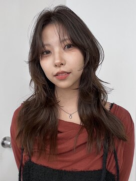 カルテ(QUARTE) ブラウンベージュ ロングウルフ