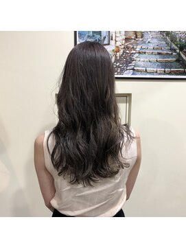 エイミー(Aimee) Aimee ゆるふわロング×アッシュグレージュ