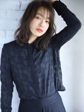 ベルビアンカ(Belle BIANCA) Belle BIANCA 大人女子のアッシュイルミナカラー by.竹内