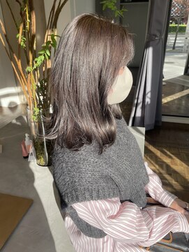ヘアーアイスカルテット(HAIR ICI QUARTET) グレージュ　ふんわりミディ