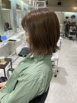 リー 尼崎(Lee) 切りっぱなしボブベージュ