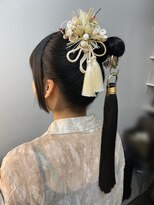 フェリーチェ(Felice)&nbsp;成人式ヘア 振袖ヘア タイトポニー 袴ヘア  ポニーテールリング