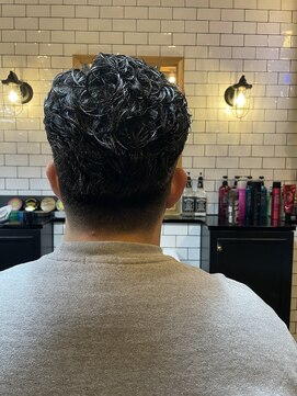 ザ バーバー ルイス(THE BARBER LUI'S) perm