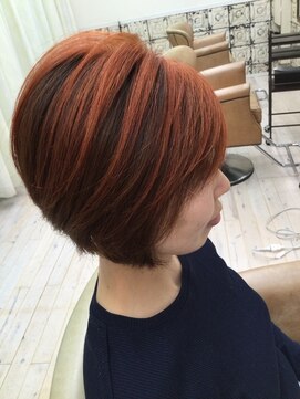 イーリャ(I-Rya) 前下がりグラデーション