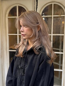 アデ オモテサンドウ(ade omotesando) フレンチフェイスレイヤー×パールミルクティーカラー