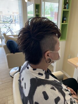 美容室 フィレール(FILER) ツーブロモヒカンスタイル☆