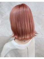 ドゥマン(Demain)&nbsp;小顔 レイヤーロング ピンクベージュ 前髪パーマ アッシュカラー