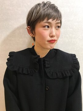 フロート 小阪店(float) シルバーカラー_エアリーミディ 黒髪 ホワイトアッシュ
