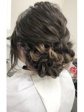 エミタス 宮街道(Emitas.) ヘアセット