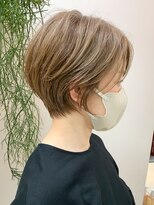 ミィ 表参道(mee.)&nbsp;【mee.】ハセガワヒトシ　ミルクティー　耳掛けショート