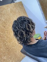 フリーランスシェアサロン ハウオリ(FREELANCE SHARESALON hau'oli)&nbsp;《MINORU STYLE》ウルフパーマ