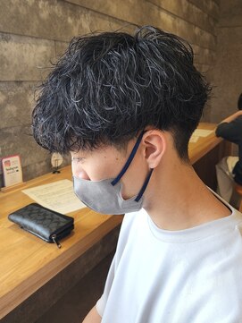 ニアウ 伊勢崎連取店(Niau) 刈り上げショートマッシュ波巻きパーマツイストスパイラルパーマ