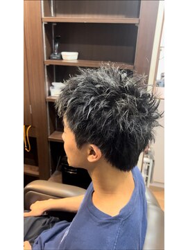 クロムトウキョウ ザ バーバー 新宿本店(CHROM TOKYO the Barber) スパイカーショート