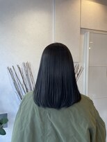 ウタリ(utari)&nbsp;透明感グレーカラー【難波 桜川/髪質改善】