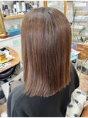 広がりやすい髪質に合わせた縮毛矯正