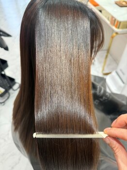 シャルム(CHARME)の写真/CHARME独自技術でトリートメント効果持続！ハホニコやTOKIOの効果で髪の芯から補修し艶と潤いが続く美髪へ