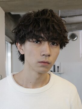 バイフィフス 原宿/表参道(by fifth) 原宿シャドウパーマ緩めメンズマッシュウルフカットツーブロック