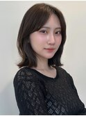 顔周りレイヤーカットくびれヘアミルクティーベージュカラー