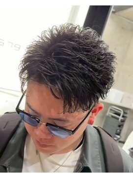 イーラ アメ村店(era) フェザーショートパーマ/メンズ/刈り上げ/眉毛/ツイスト