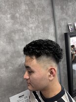 スピン 本八幡(SPIN)&nbsp;MEN’S HAIR/サーフカール/刈り上げセンターパート/本八幡