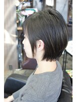 オーバーキャプテンネイキッド(OVER CAPTAIN NAKED) 小顔ラウンド骨格補正*耳かけショート