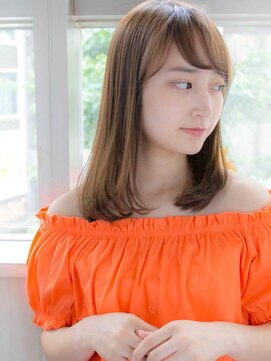 ルティア(Lutia) 斜めバング 簡単スタイリング ワンカール★★