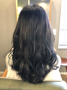 デイジー(Daisy) ゆるふわロングアッシュ