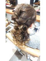 美容室 ブークル(BOUCLE)&nbsp;ハーフアップ