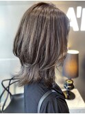 ヘルシーブロンド×レイヤーたっぷり◎くびれミディアム