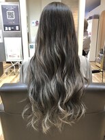フェリエットバイビークール(feliette by Be-COOL) ハイライト、インナーカラー有りのグレージュカラー(ロング)
