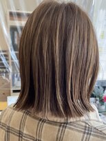 アローズソワン(HELLO'S SOIN) ボブこそハイライトが◎