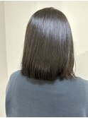 透明度高めのオリーブカラー