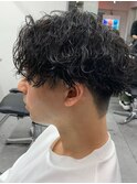 波巻きパーマセンターパートツイストパーマメンズマッシュパーマ