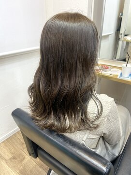 イオエ(ioe) 黒髪/ボブルフ/ネビージュ/小顔/ワンレン/髪質改善/グレージュ