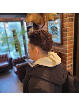 バレス 田町(BALES) <理容室>[メンズ/床屋/シェービング/ヘッドスパ/田町/芝浦]