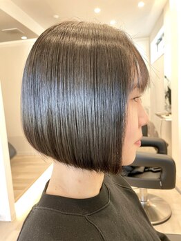 《どこからみてもキレイな仕上がり＊》細かいニュアンスを汲み取り、トレンド感のあるショートスタイルへ♪