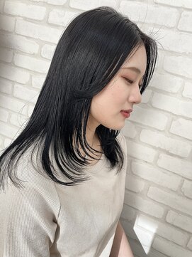 ヴィス ルーチェ シティホテル店(Vis Luce) 顔まわりも可愛い!ミディアムレイヤー