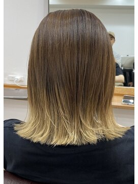 ランプ(Lamp) くびレイヤー グレーベージュ 白髪染め 白髪ぼかし 髪質改善