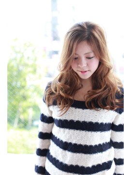 エス ヘアメイク スペース(es hair make space) 前髪がないからこそ!やわふわカール